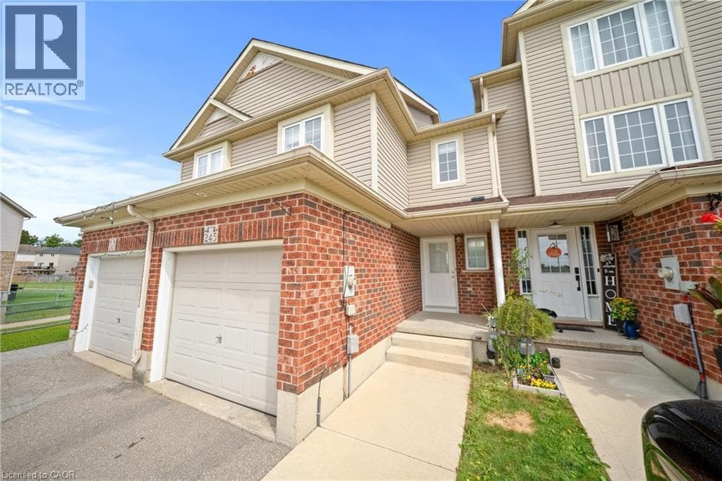 Townhouse for sale at 245 RED CLOVER Court, Laurentian West, Kitchener, Ontario, photo 3