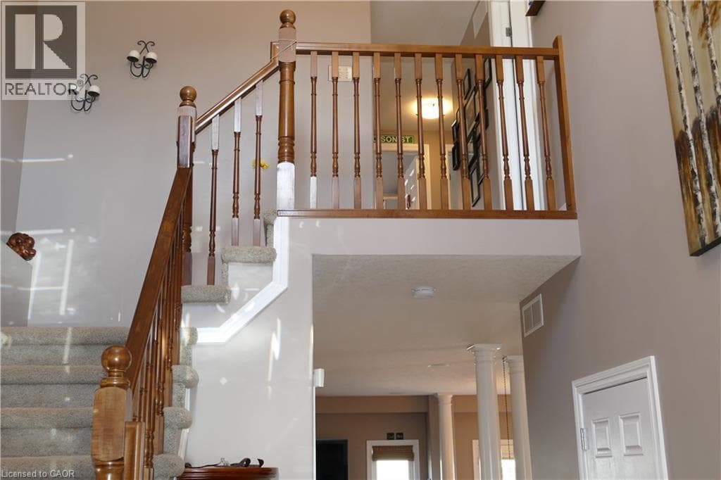 Detached for sale at 466 SIENNA Crescent, Huron Park, Kitchener, Ontario, photo 2