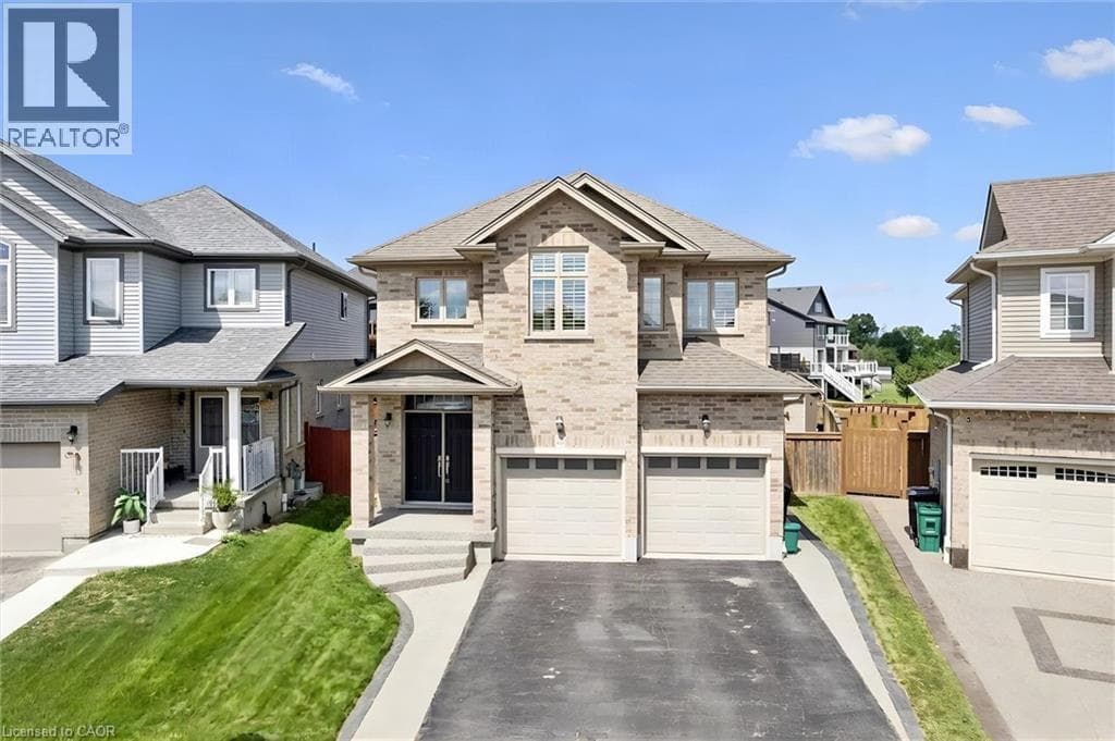 Detached for sale at 941 EDEN OAK Court, Grand River South, Kitchener, Ontario, photo 3