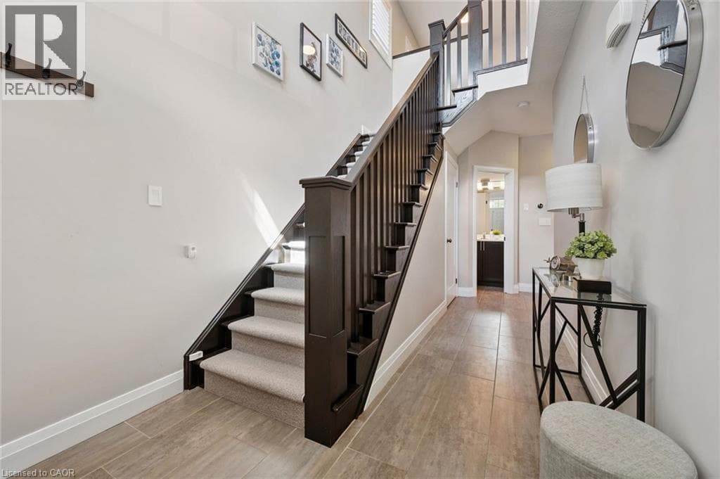 Detached for sale at 941 EDEN OAK Court, Grand River South, Kitchener, Ontario, photo 6