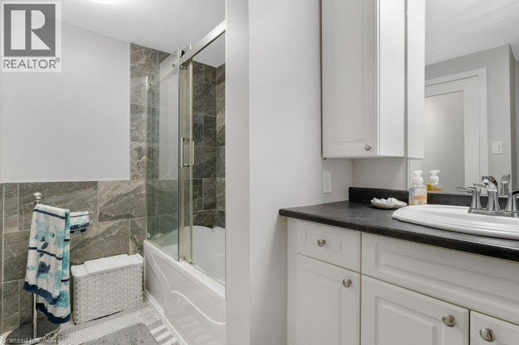 Apartment for sale at 320 TRAYNOR Avenue Unit# 1, Vanier, Kitchener, Ontario, photo 14