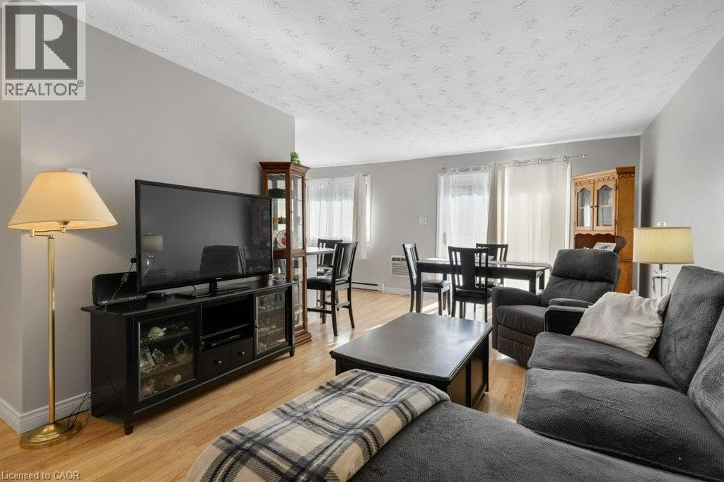 Apartment for sale at 320 TRAYNOR Avenue Unit# 1, Vanier, Kitchener, Ontario, photo 11