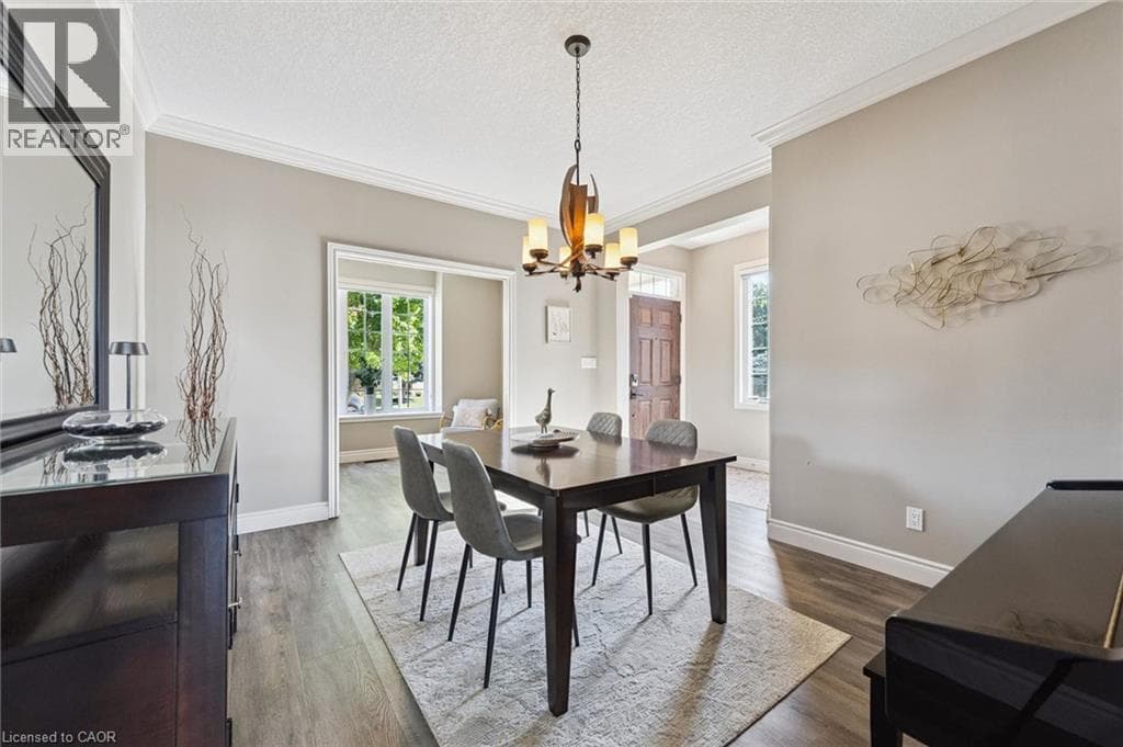 Detached for sale at 31 ZADUK Court, Conestogo, Woolwich, Ontario, photo 8