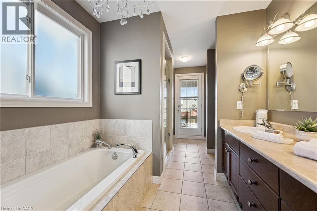Detached for sale at 31 ZADUK Court, Conestogo, Woolwich, Ontario, photo 26