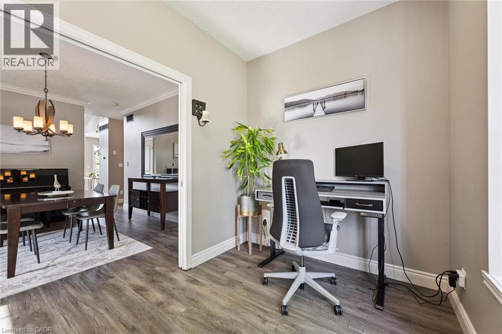 Detached for sale at 31 ZADUK Court, Conestogo, Woolwich, Ontario, photo 9