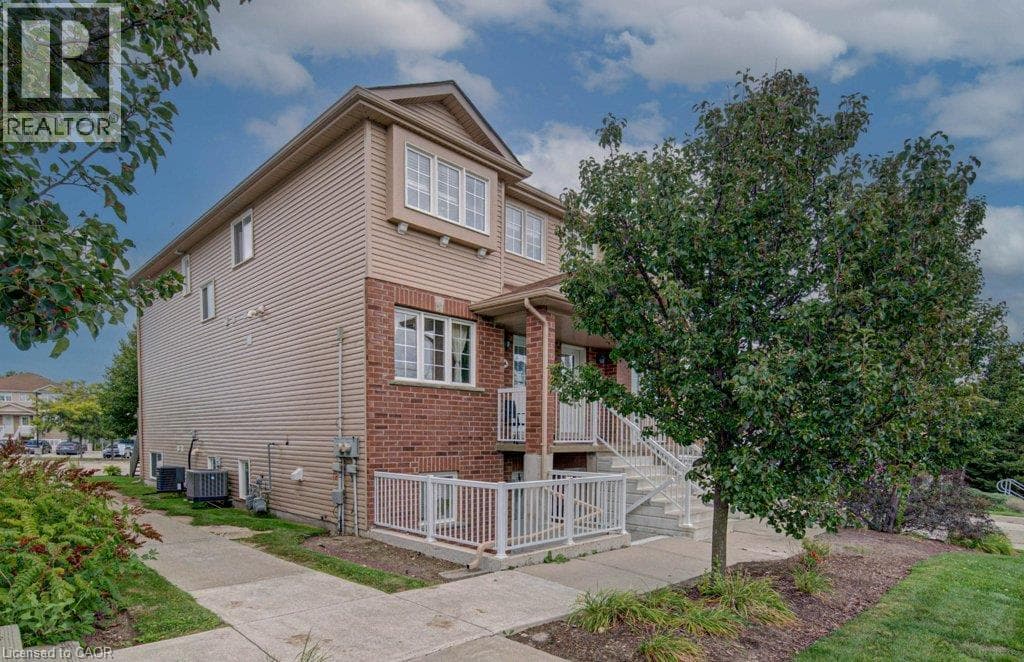 Townhouse for sale at 50 HOWE Drive Unit# 19A, Laurentian Hills, Kitchener, Ontario, photo 2