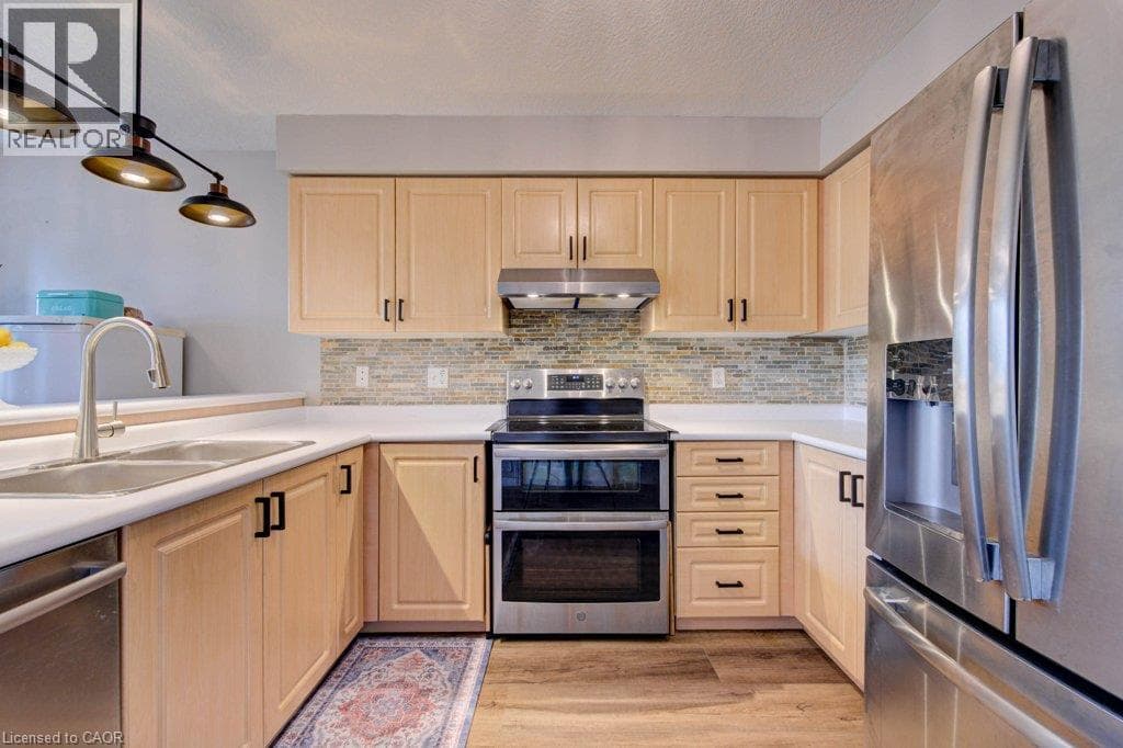 Townhouse for sale at 50 HOWE Drive Unit# 19A, Laurentian Hills, Kitchener, Ontario, photo 9