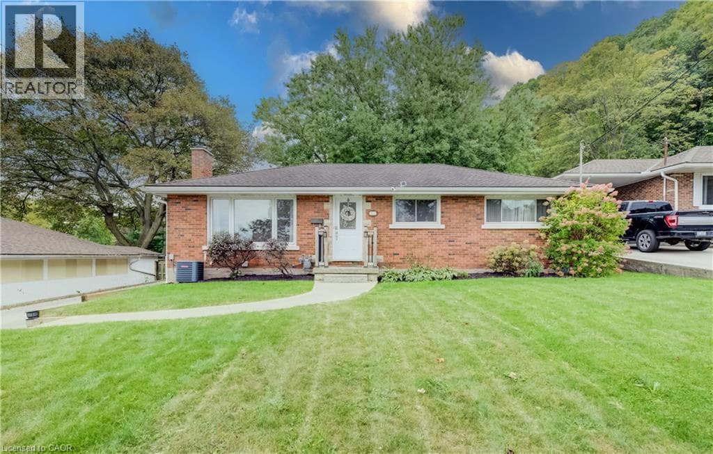 Detached for sale at 25 CULHAM Drive, St Andrews Hills, Cambridge, Ontario, photo 2