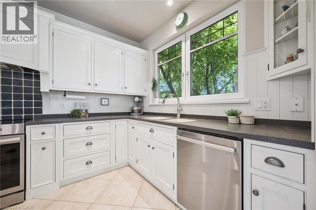 Detached for sale at 576 FALCONRIDGE Crescent, Bridgeport North, Kitchener, Ontario, photo 10
