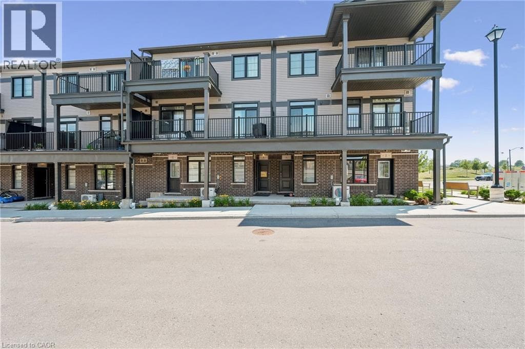 Townhouse for sale at 8 OAT Lane, Huron Park, Kitchener, Ontario