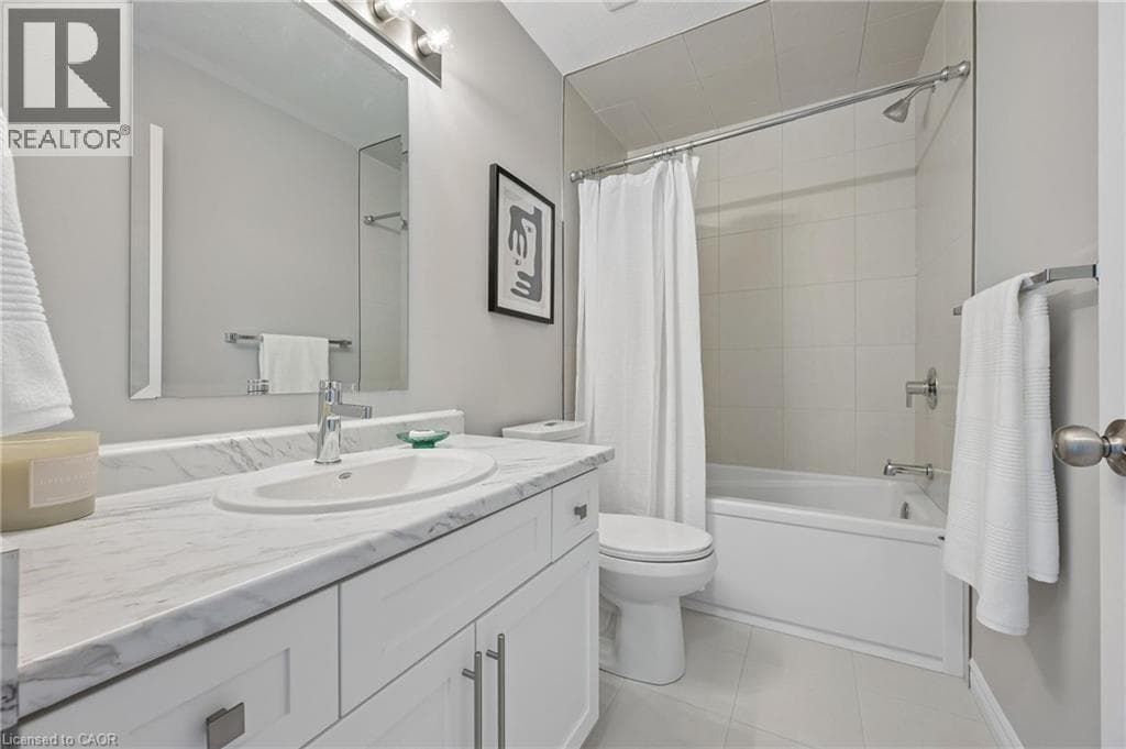 Townhouse for sale at 8 OAT Lane, Huron Park, Kitchener, Ontario, photo 21