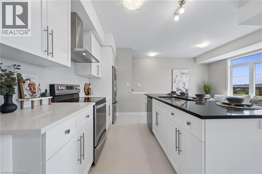 Townhouse for sale at 8 OAT Lane, Huron Park, Kitchener, Ontario, photo 15
