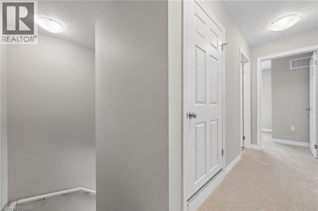 Townhouse for sale at 8 OAT Lane, Huron Park, Kitchener, Ontario, photo 20