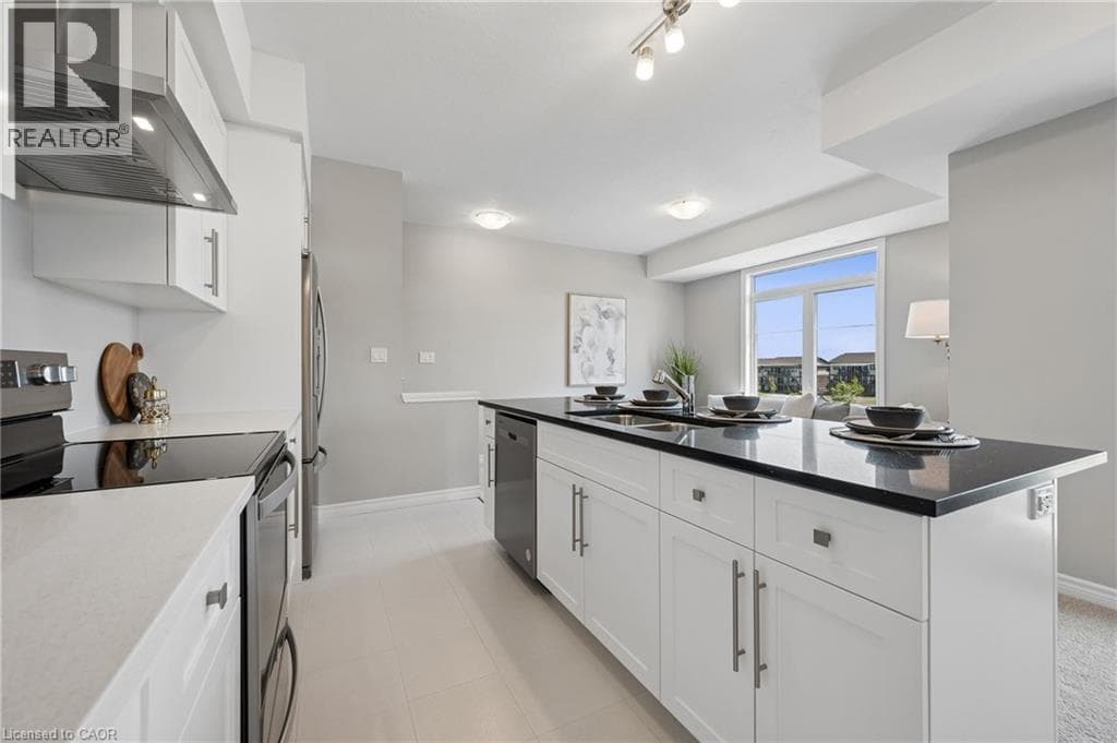 Townhouse for sale at 8 OAT Lane, Huron Park, Kitchener, Ontario, photo 11