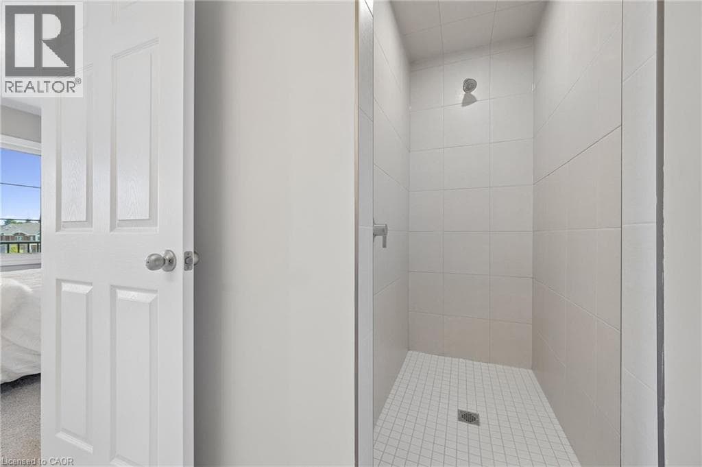 Townhouse for sale at 8 OAT Lane, Huron Park, Kitchener, Ontario, photo 29