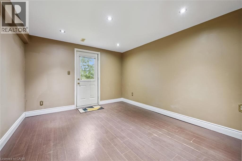 Detached for sale at 21 TINATAWA Court, Chicopee, Kitchener, Ontario, photo 31