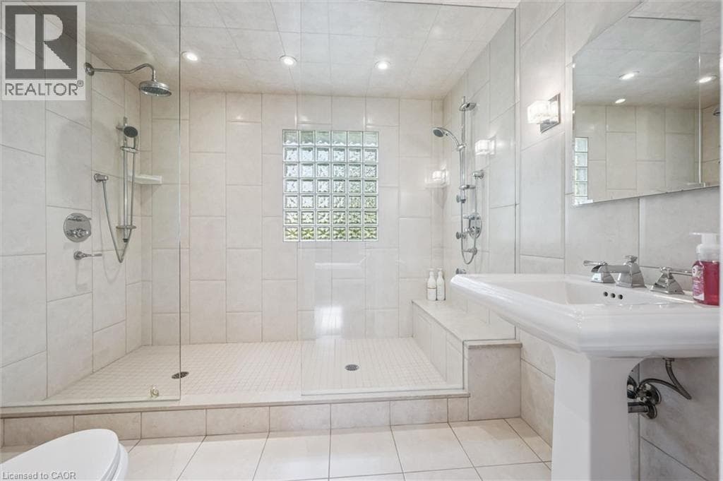 Detached for sale at 21 TINATAWA Court, Chicopee, Kitchener, Ontario, photo 23