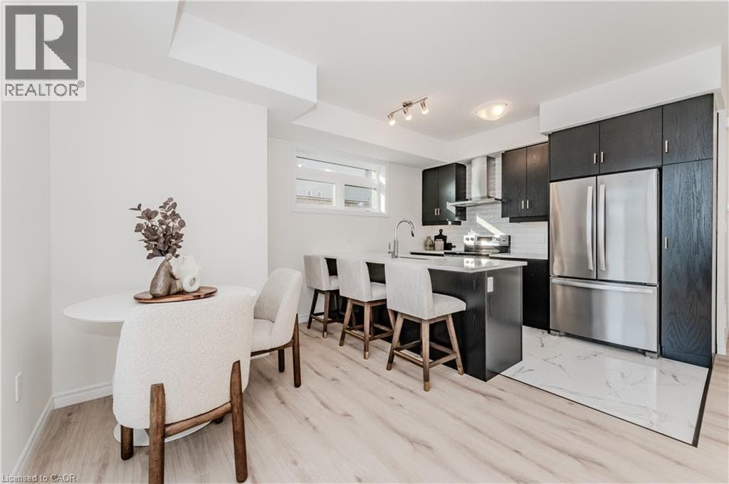 Townhouse for sale at 22 LOMOND Lane, Huron Park, Kitchener, Ontario, photo 9