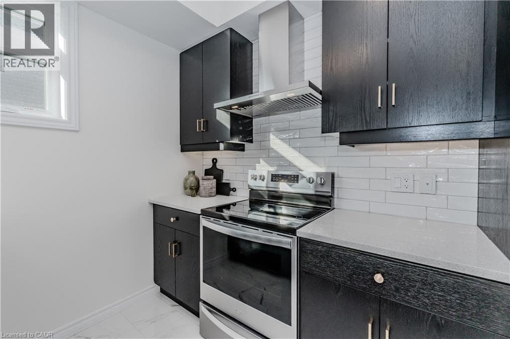 Townhouse for sale at 22 LOMOND Lane, Huron Park, Kitchener, Ontario, photo 12