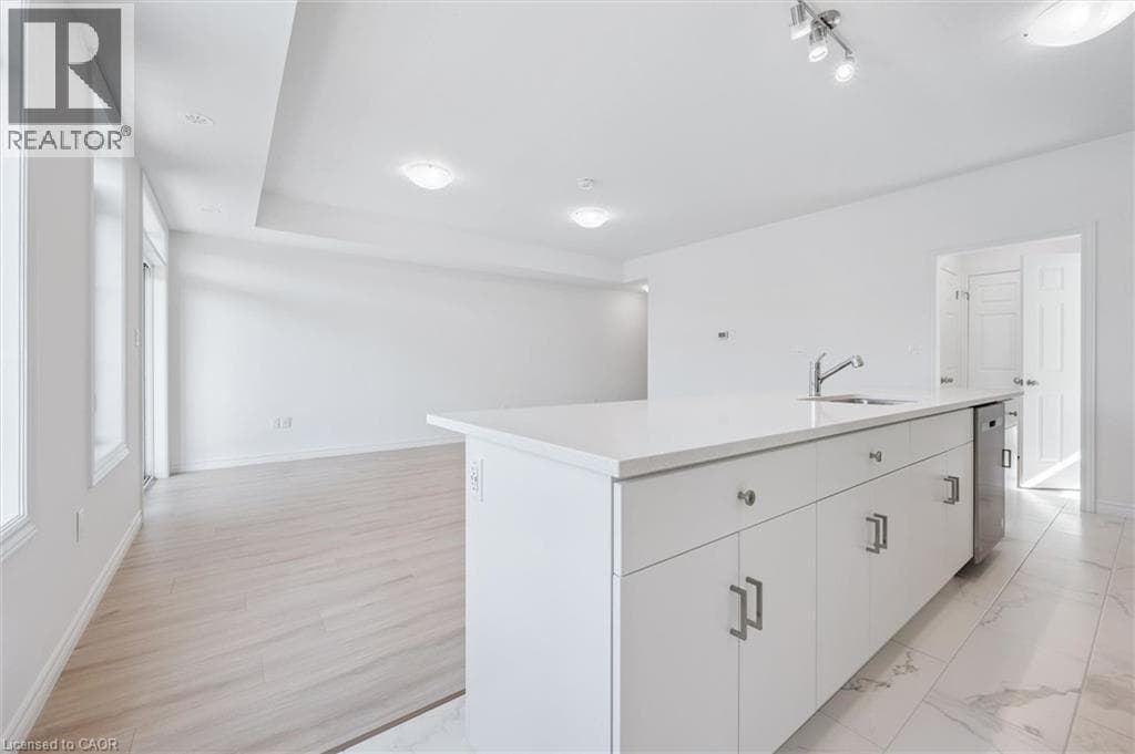 Townhouse for sale at 43 LOMOND Lane, Huron Park, Kitchener, Ontario, photo 11