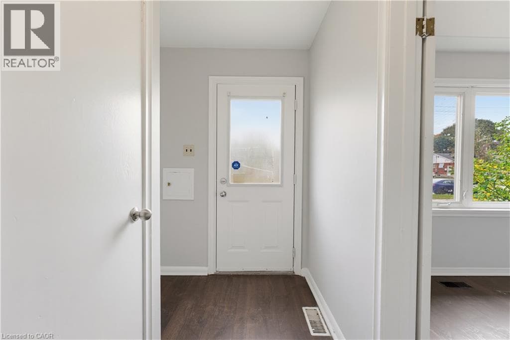 Multi-family for sale at 25 MEINZINGER Avenue, Southdale, Kitchener, Ontario, photo 4
