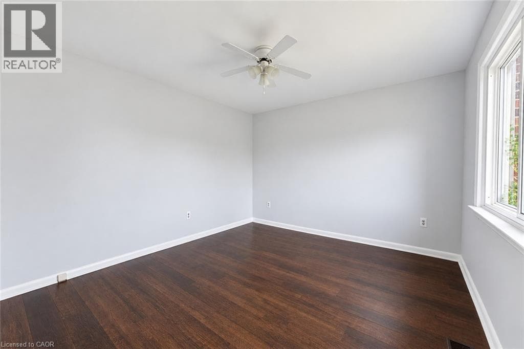 Detached for sale at 25 MEINZINGER Avenue, Southdale, Kitchener, Ontario, photo 9