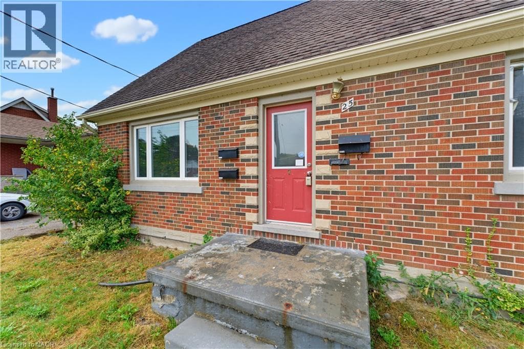 Detached for sale at 25 MEINZINGER Avenue, Southdale, Kitchener, Ontario, photo 3