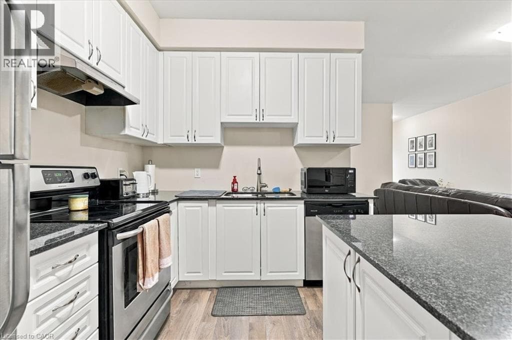Townhouse for sale at 908 APPLE HILL Lane, Rosenberg (Trussler), Kitchener, Ontario, photo 9