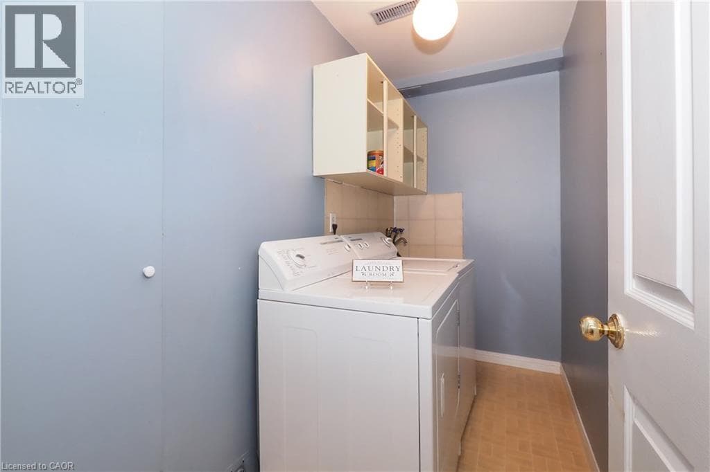Townhouse for sale at 375 HOLIDAY INN Drive Unit# 34, Centennial, Cambridge, Ontario, photo 36