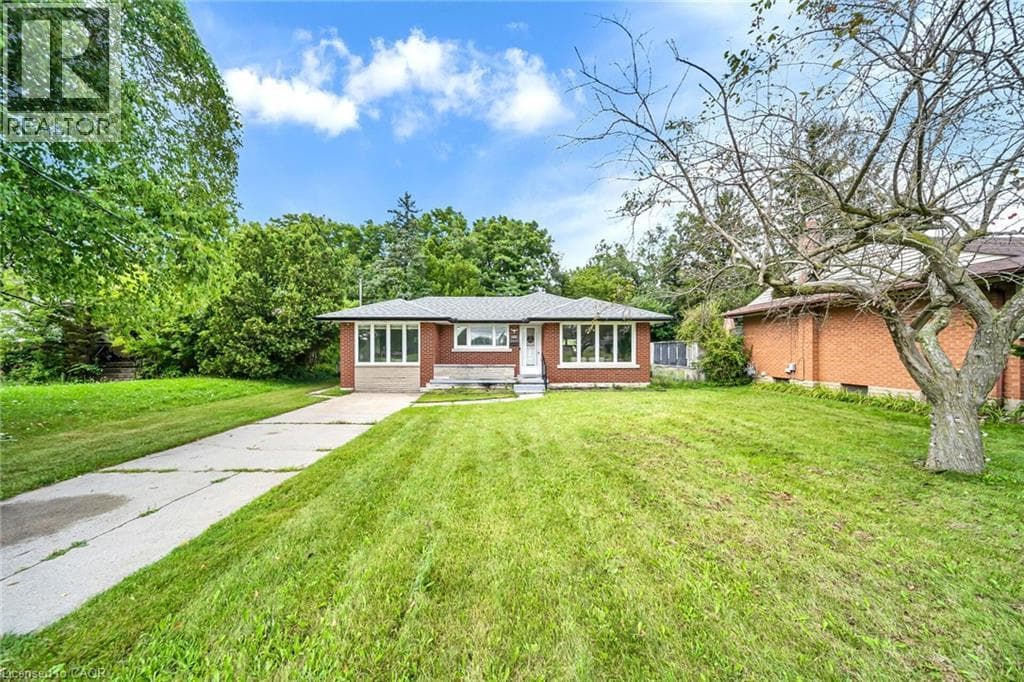 Detached for sale at 284 CEDAR Crescent, Victoria Highlands, Cambridge, Ontario, photo 2