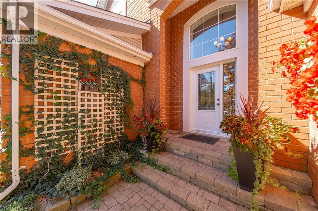 Townhouse for sale at 437 BEAVER CREEK Road, Laurelwood, Waterloo, Ontario, photo 6