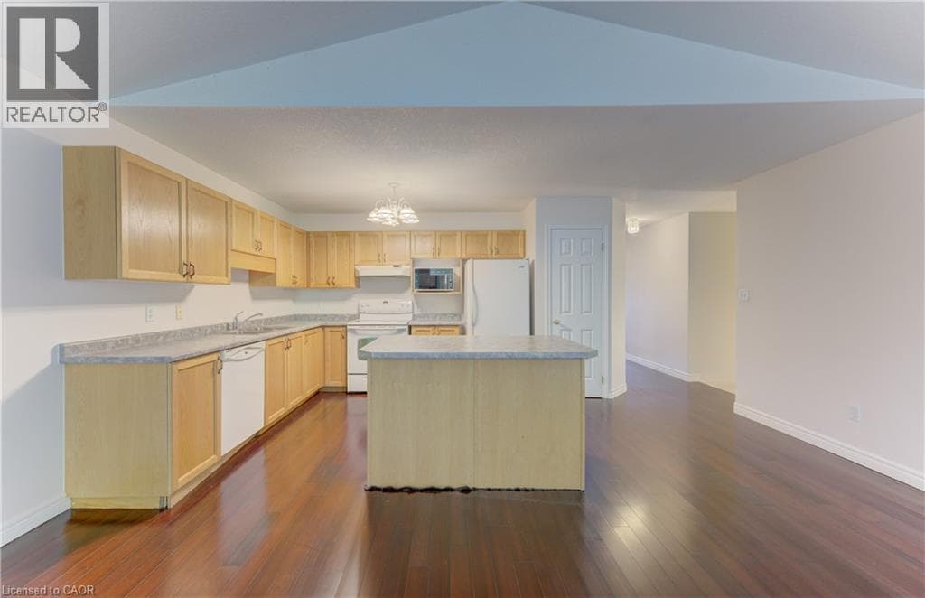 Townhouse for sale at 25 BANKSIDE Drive Unit# 2, Highland West, Kitchener, Ontario, photo 10