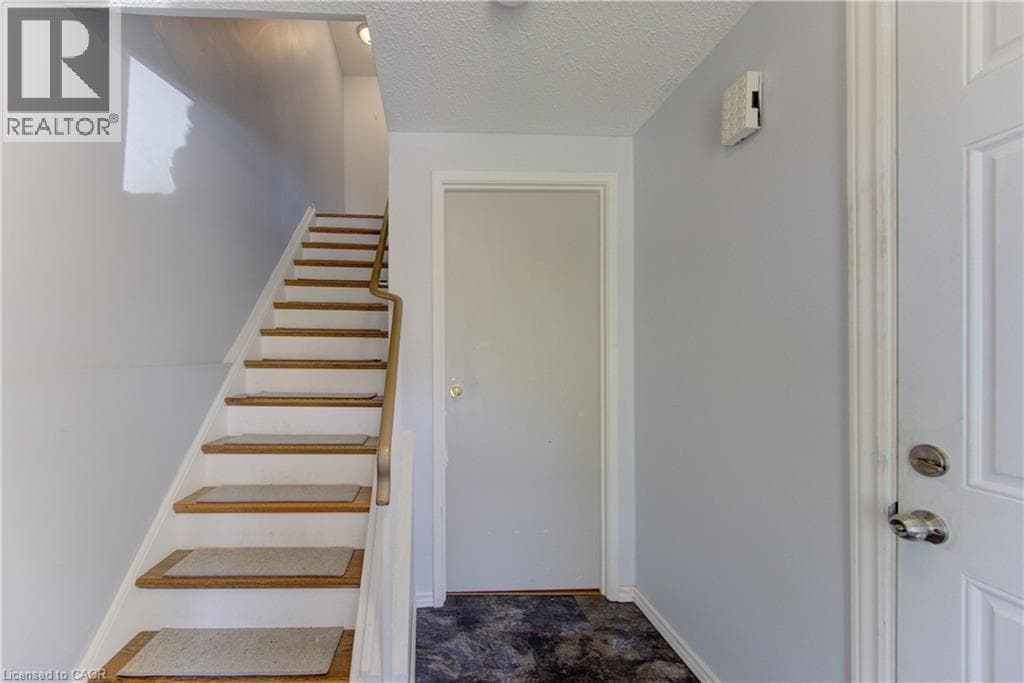 Townhouse for sale at 80 OLD COUNTRY Drive Unit# 1, Country Hills, Kitchener, Ontario, photo 5