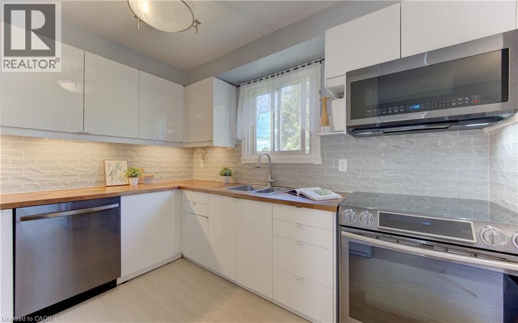 Townhouse for sale at 80 OLD COUNTRY Drive Unit# 1, Country Hills, Kitchener, Ontario, photo 17