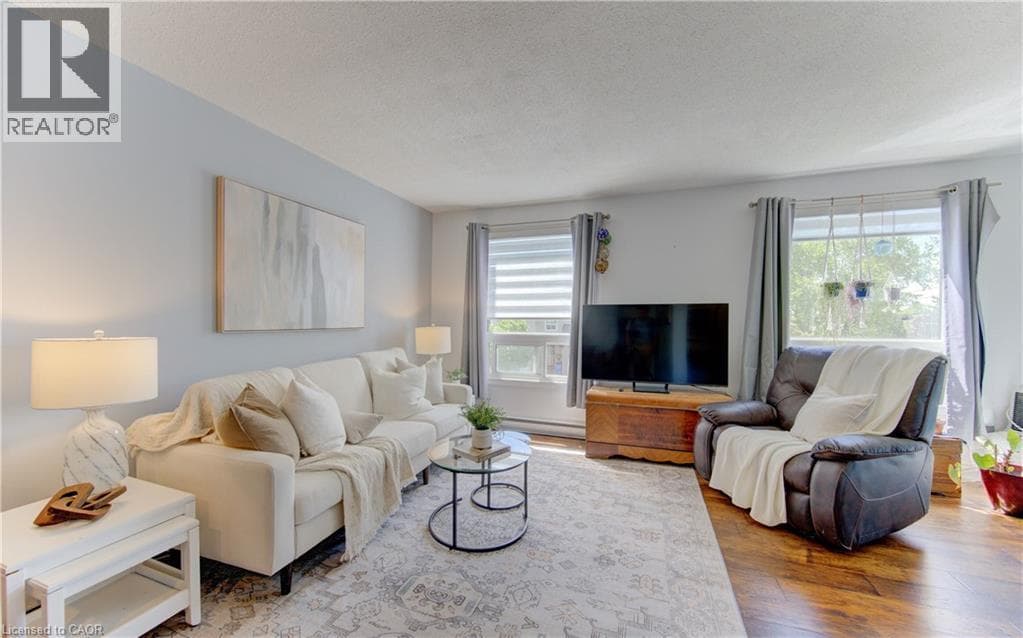 Townhouse for sale at 80 OLD COUNTRY Drive Unit# 1, Country Hills, Kitchener, Ontario, photo 8