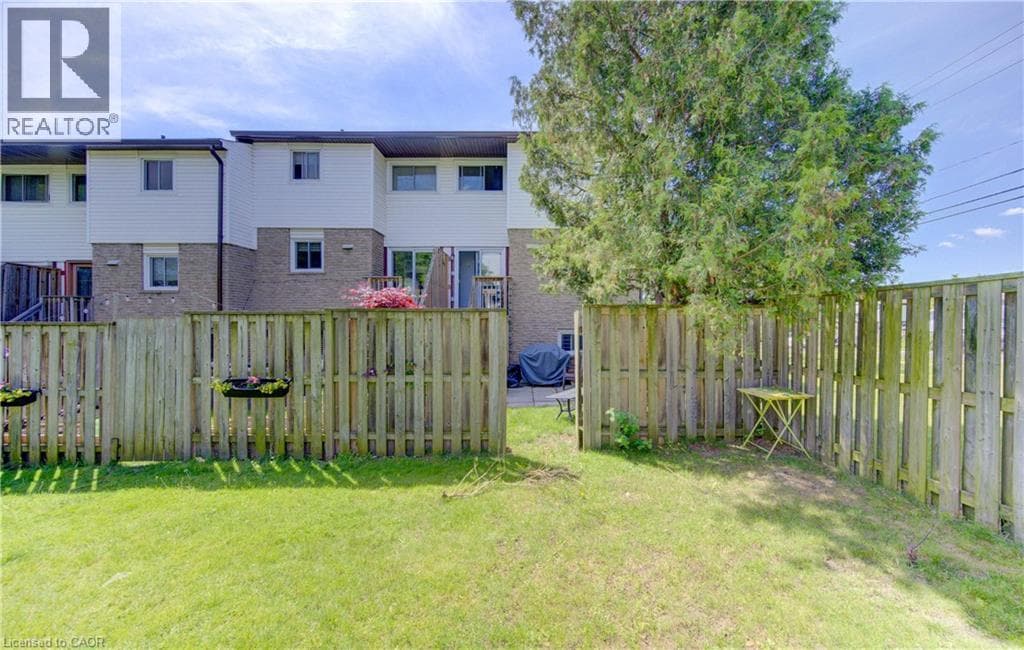 Townhouse for sale at 80 OLD COUNTRY Drive Unit# 1, Country Hills, Kitchener, Ontario, photo 31