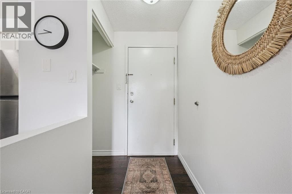 Apartment for sale at 275 EIWO Court Unit# 210, University Downs, Waterloo, Ontario, photo 5