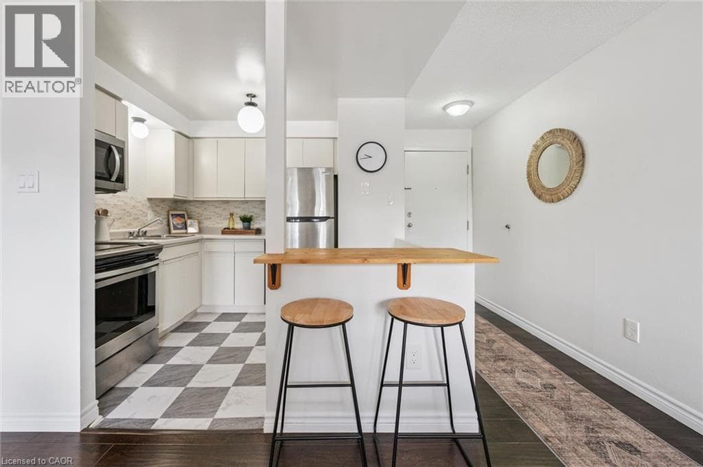 Apartment for sale at 275 EIWO Court Unit# 210, University Downs, Waterloo, Ontario, photo 12