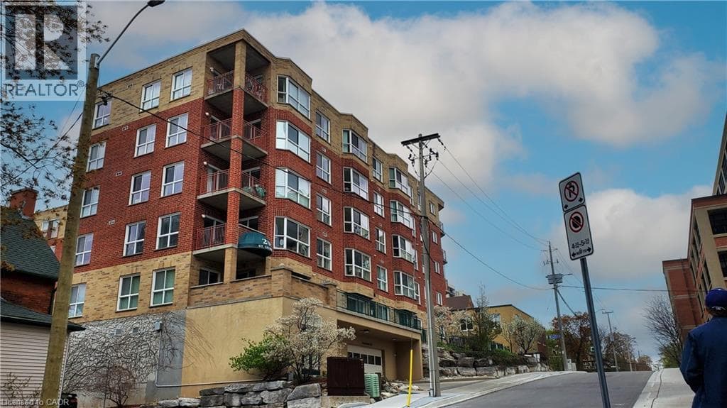 Apartment for sale at 20 ST. GEORGE Street Unit# 404, Downtown Kitchener, Kitchener, Ontario, photo 4
