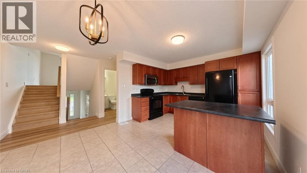 Townhouse for sale at 250 PARKVALE Drive, Huron Park, Kitchener, Ontario, photo 9