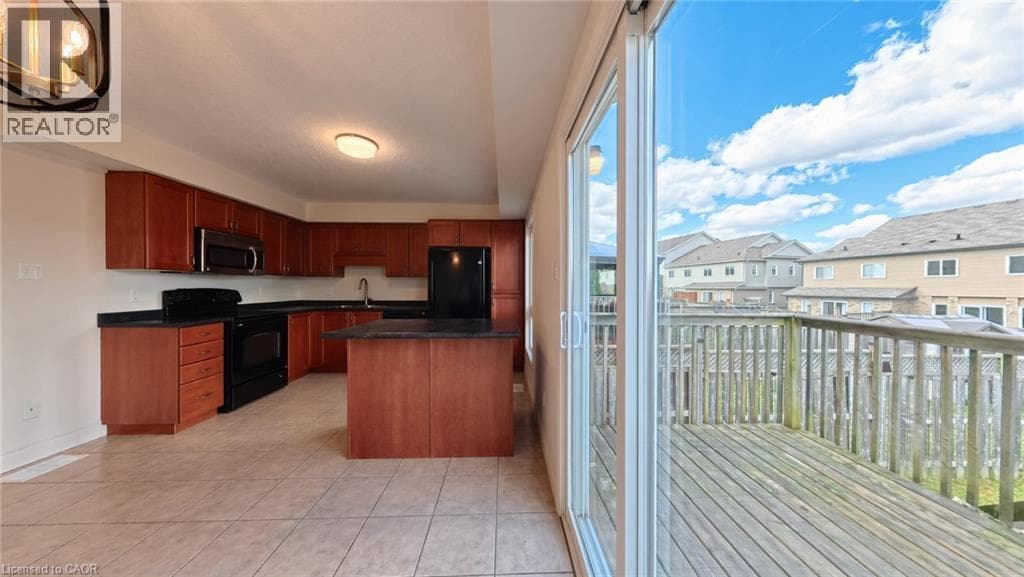 Townhouse for sale at 250 PARKVALE Drive, Huron Park, Kitchener, Ontario, photo 8