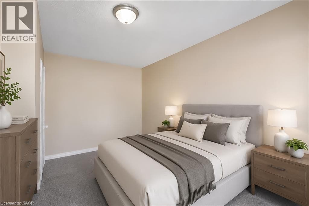 Detached for sale at 93 LANCASTER Street W, Mt. Hope Huron Park, Kitchener, Ontario, photo 8