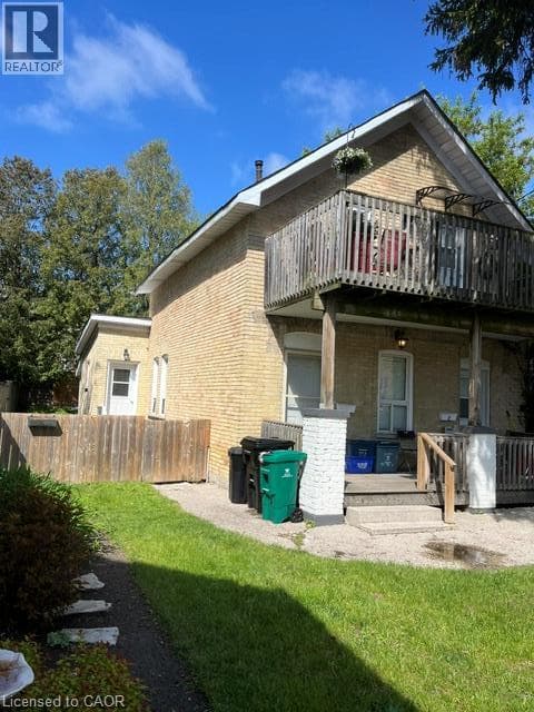 Detached for sale at 87 LANCASTER Street W, Mt. Hope Huron Park, Kitchener, Ontario, photo 2