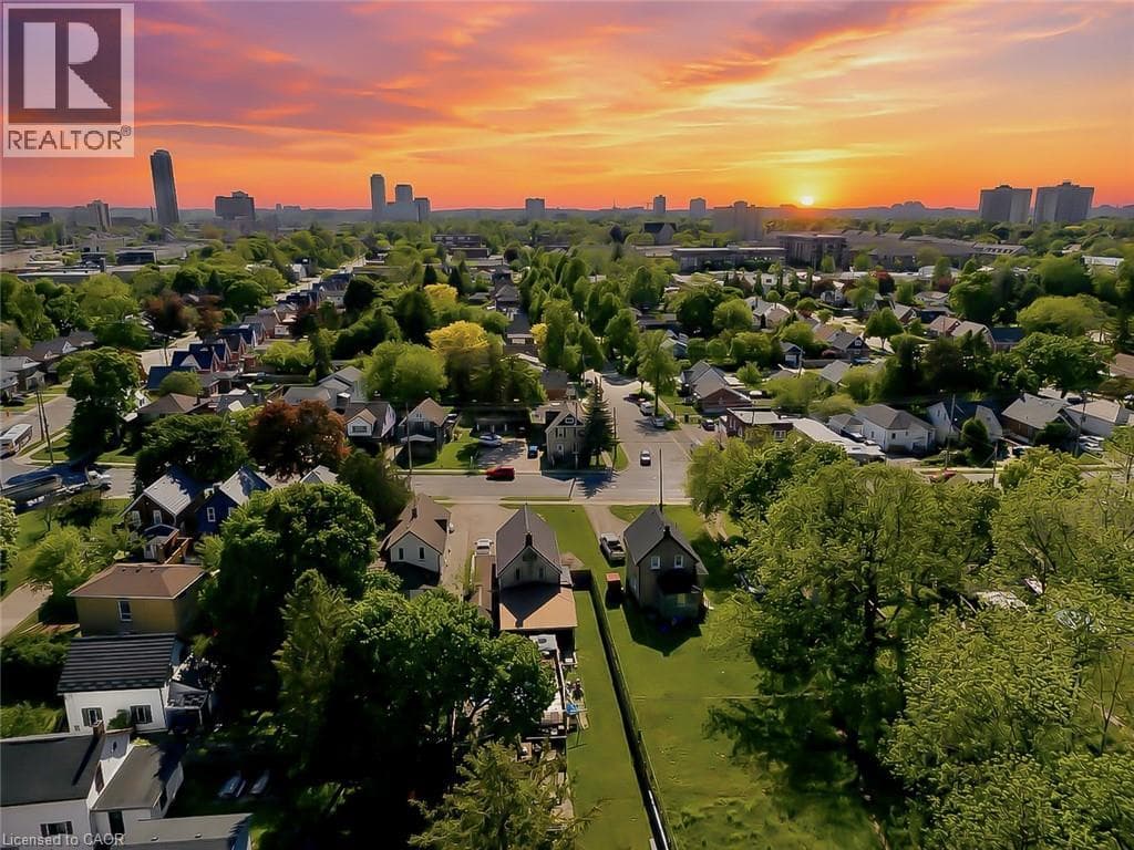 Detached for sale at 87 LANCASTER Street W, Mt. Hope Huron Park, Kitchener, Ontario, photo 6