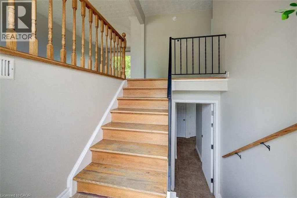 Detached for sale at 939 STRASBURG Road, Country Hills, Kitchener, Ontario, photo 4