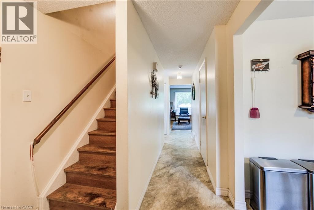 Semi-detached for sale at 428B DUNVEGAN Drive, University Downs, Waterloo, Ontario, photo 4