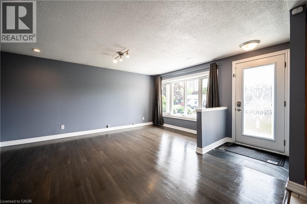 Multi-family for sale at 66 BELWOOD Crescent, Vanier, Kitchener, Ontario, photo 4