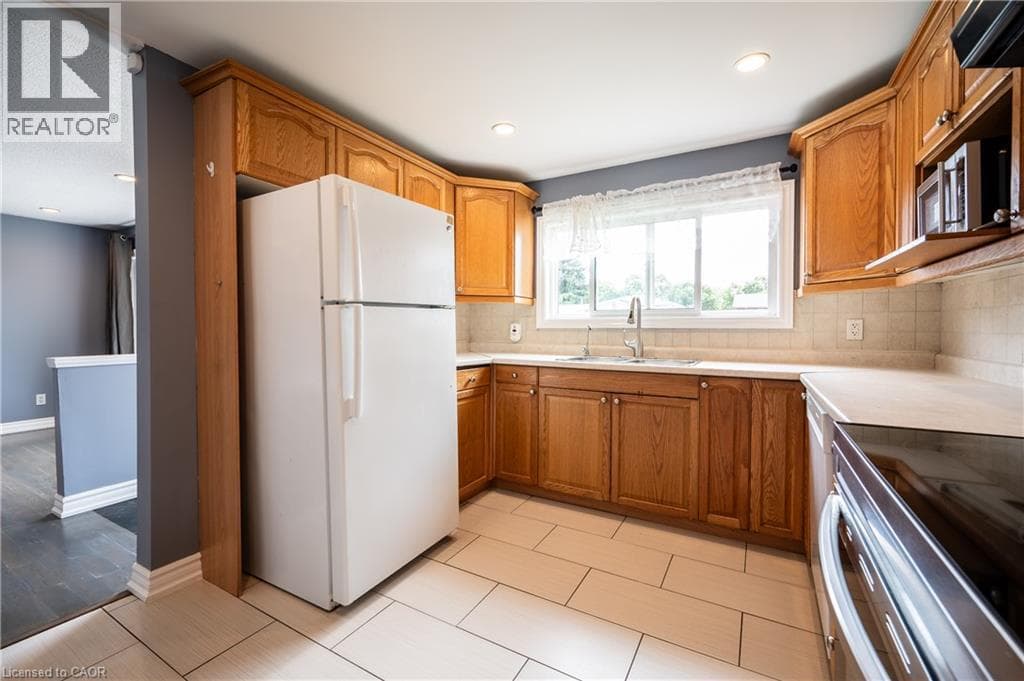 Detached for sale at 66 BELWOOD Crescent, Vanier, Kitchener, Ontario, photo 13