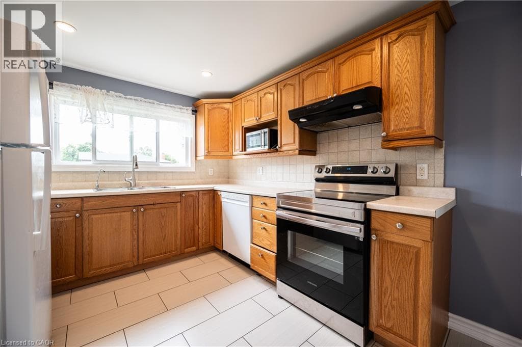 Detached for sale at 66 BELWOOD Crescent, Vanier, Kitchener, Ontario, photo 12