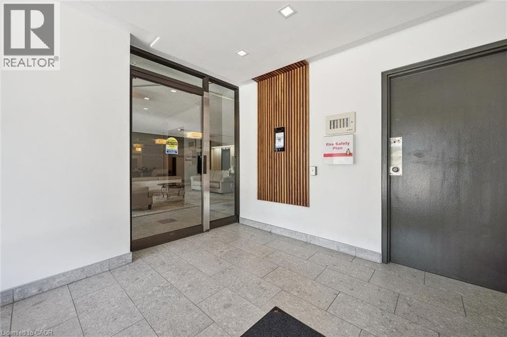 Apartment for sale at 65 WESTMOUNT Road N Unit# 304, Northdale, Waterloo, Ontario, photo 3